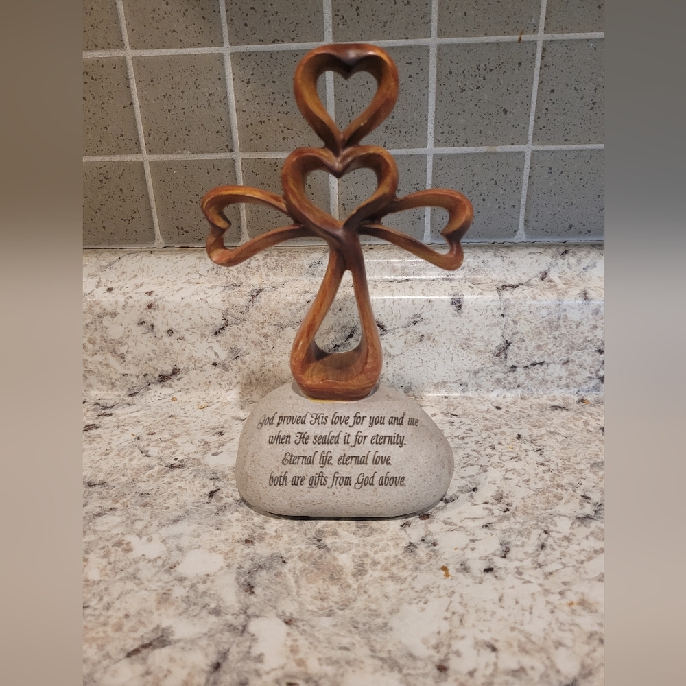 Dicksons Wooden Cross Decor